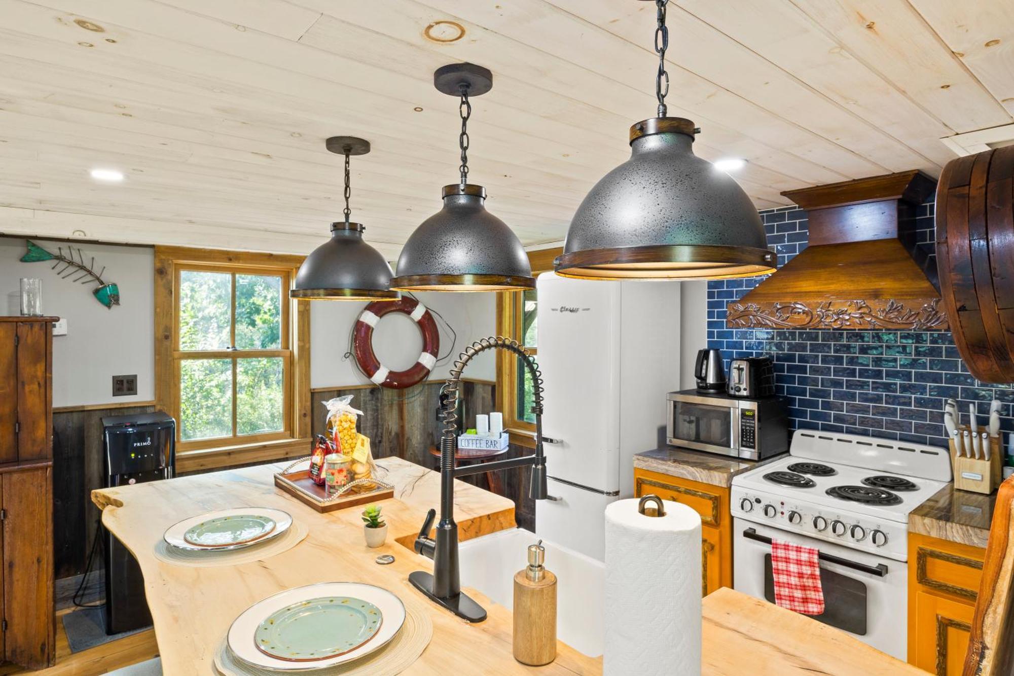 Cozy Two Bedroom Home On Canandaigua Lake Rushville Esterno foto